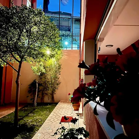 Sun Sight - Deluxe Panoramic Appart hôtel 3*