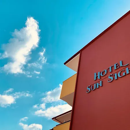 Sun Sight 公寓式酒店 3*